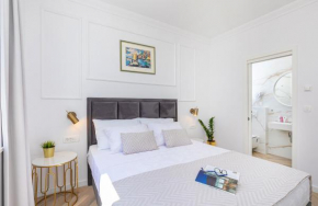 Rooms D&L